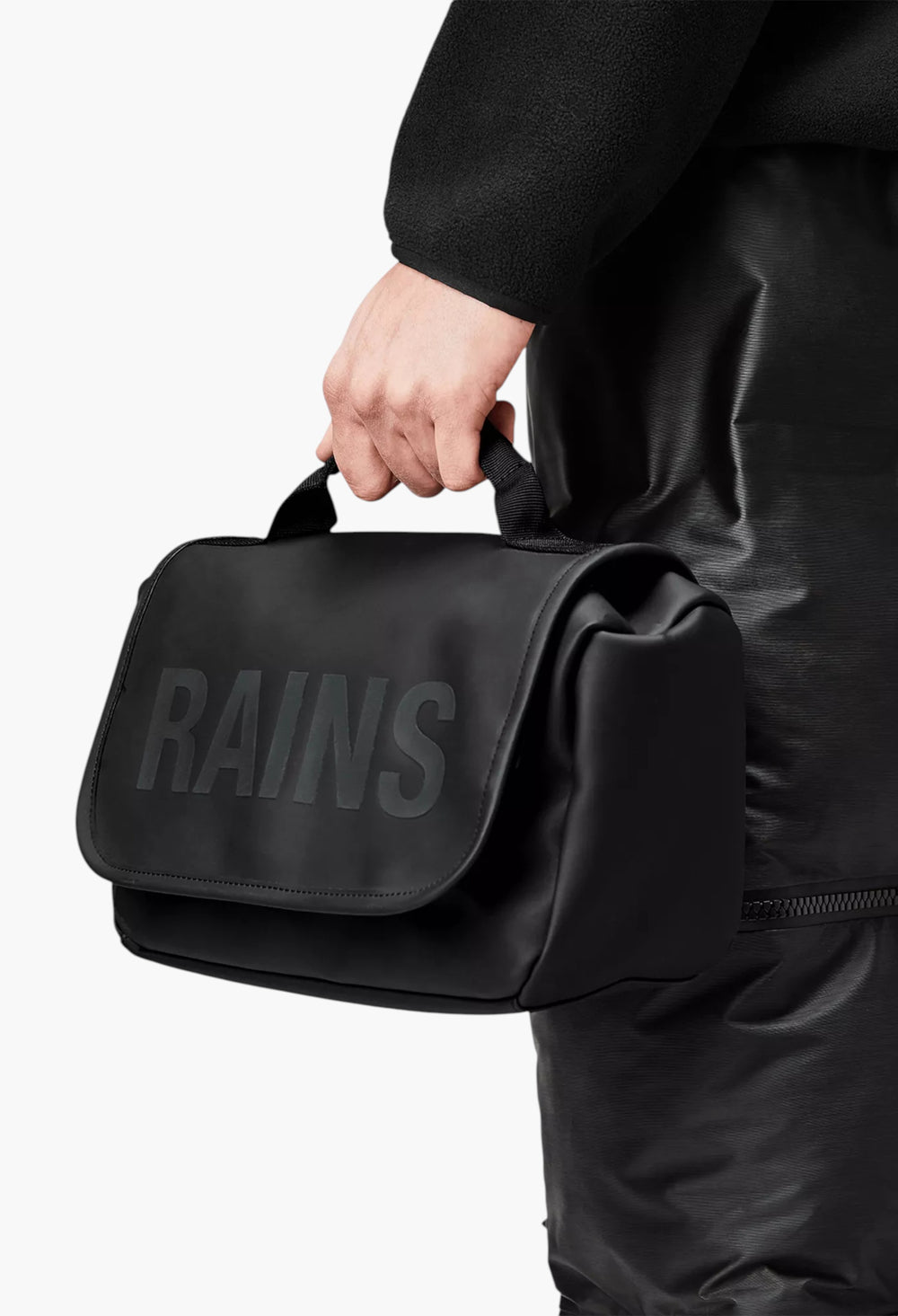 Texel Coated-Shell Wash Bag - GLAM MODA