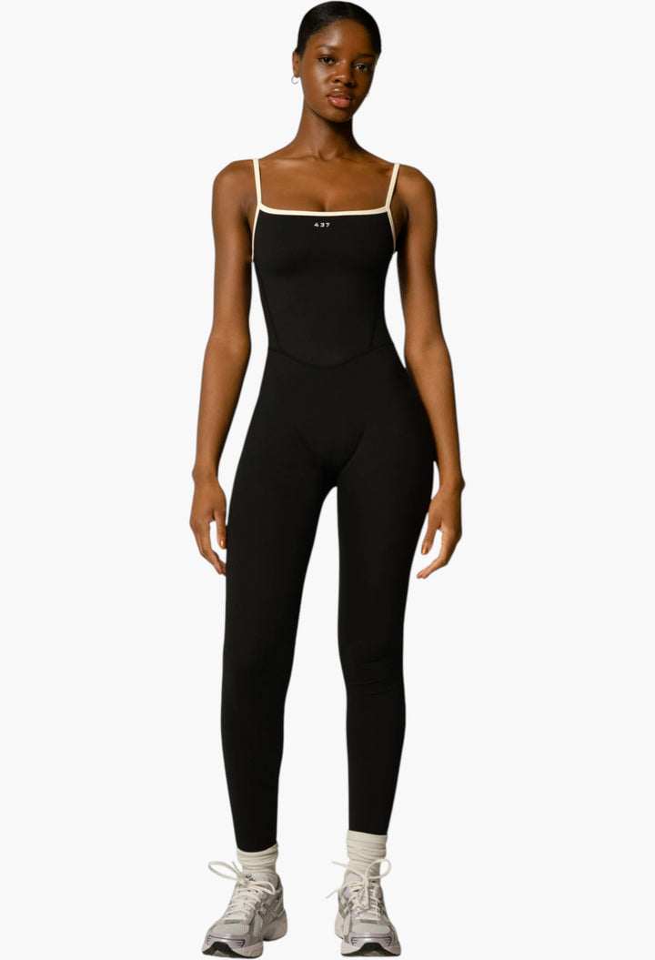 The Onesie / Black-Crème - GLAM MODA