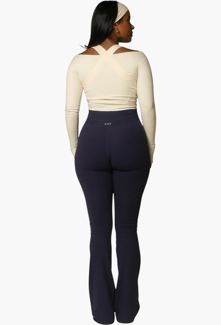 The Sculpt Onesie / Navy-Crème - GLAM MODA