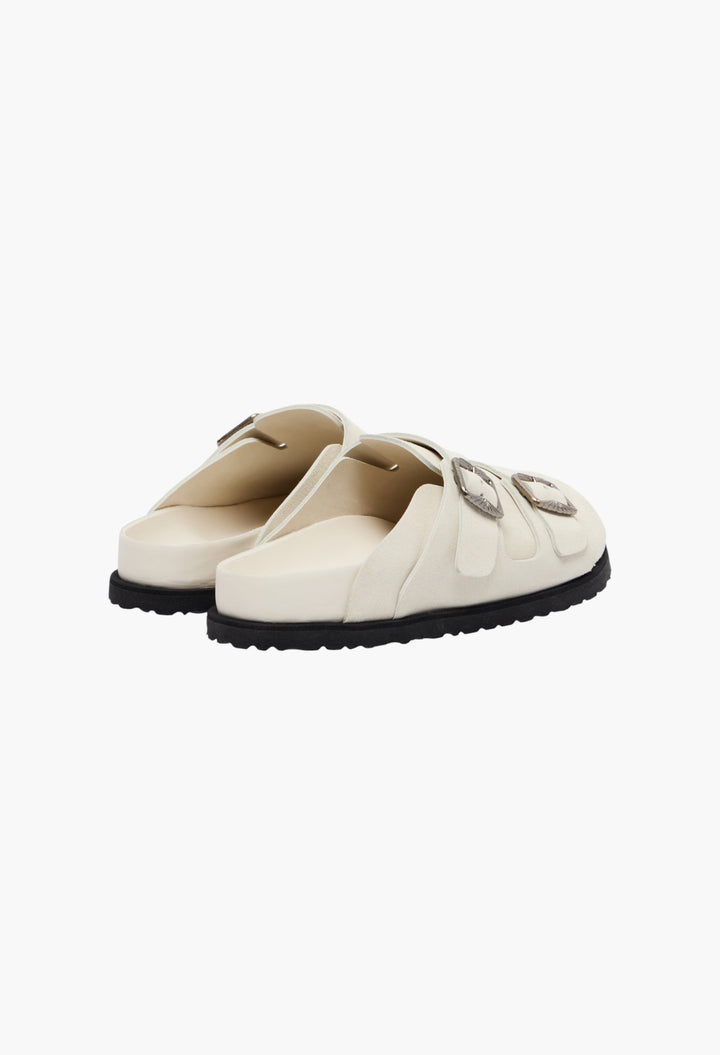 White - 222 West Suede Clogs - GLAM MODA