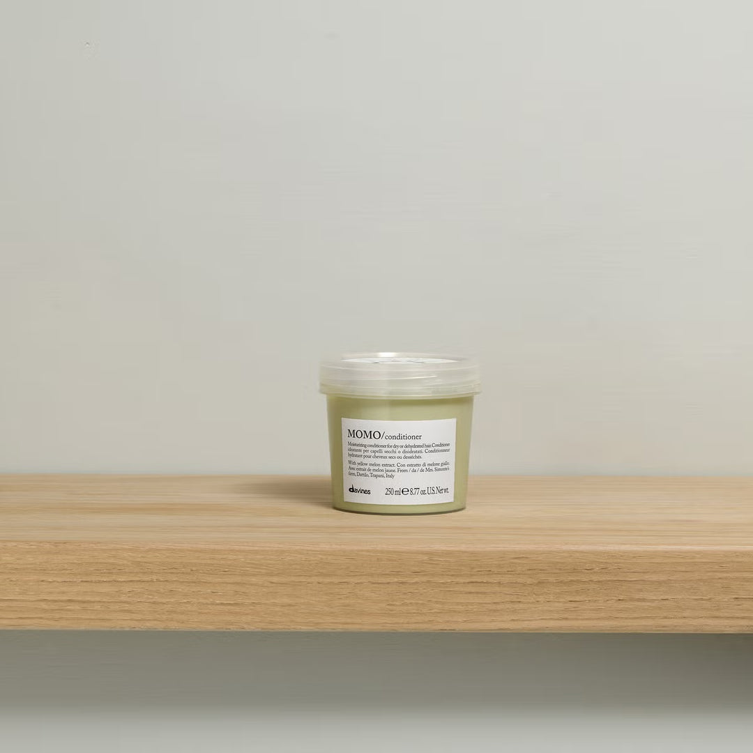 Davines MOMO Moisturising Conditioner - GLAM MODA