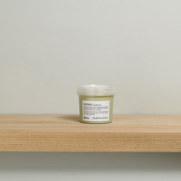 Davines MOMO Moisturising Conditioner - GLAM MODA