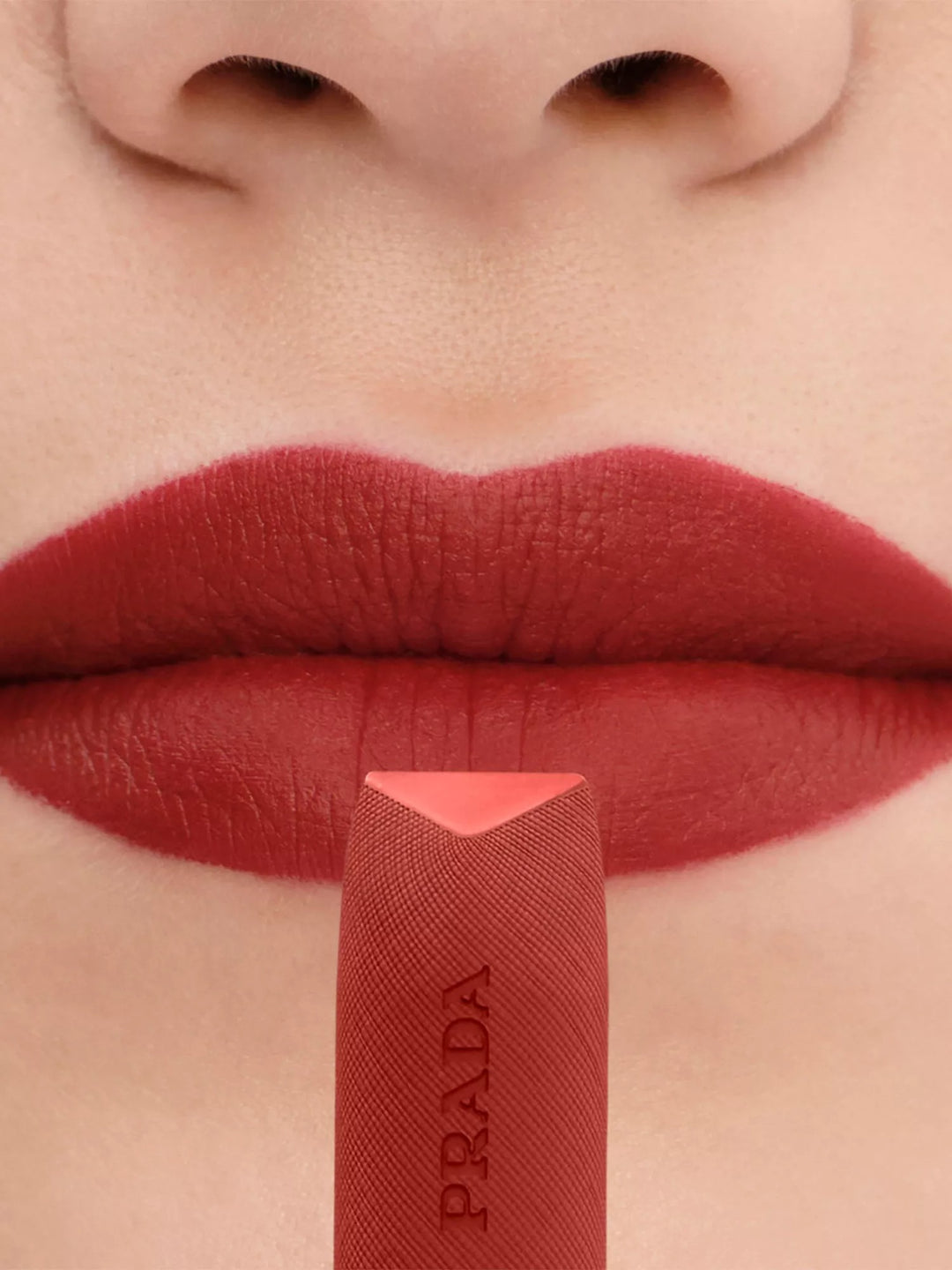 Hyper Matte Monochrome Refillable Lipstick 3.8g - GLAM MODA