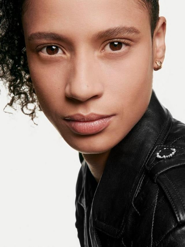 Ultra Le Teint Velvet Blurring Smooth-Effect Foundation - GLAM MODA