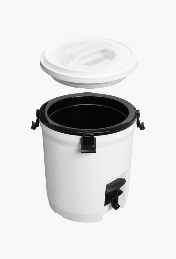 Adventure Fast Flow Water Jug 2G - GLAM MODA