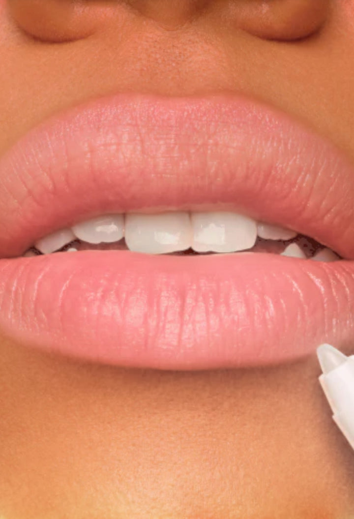 Gel Glide Long-Lasting Lip Liner