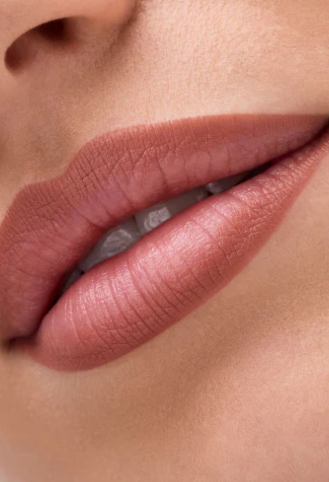 Gel Glide Long-Lasting Lip Liner