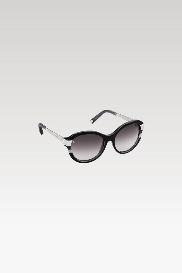 Petit Soupçon Cat Eye Sunglasses