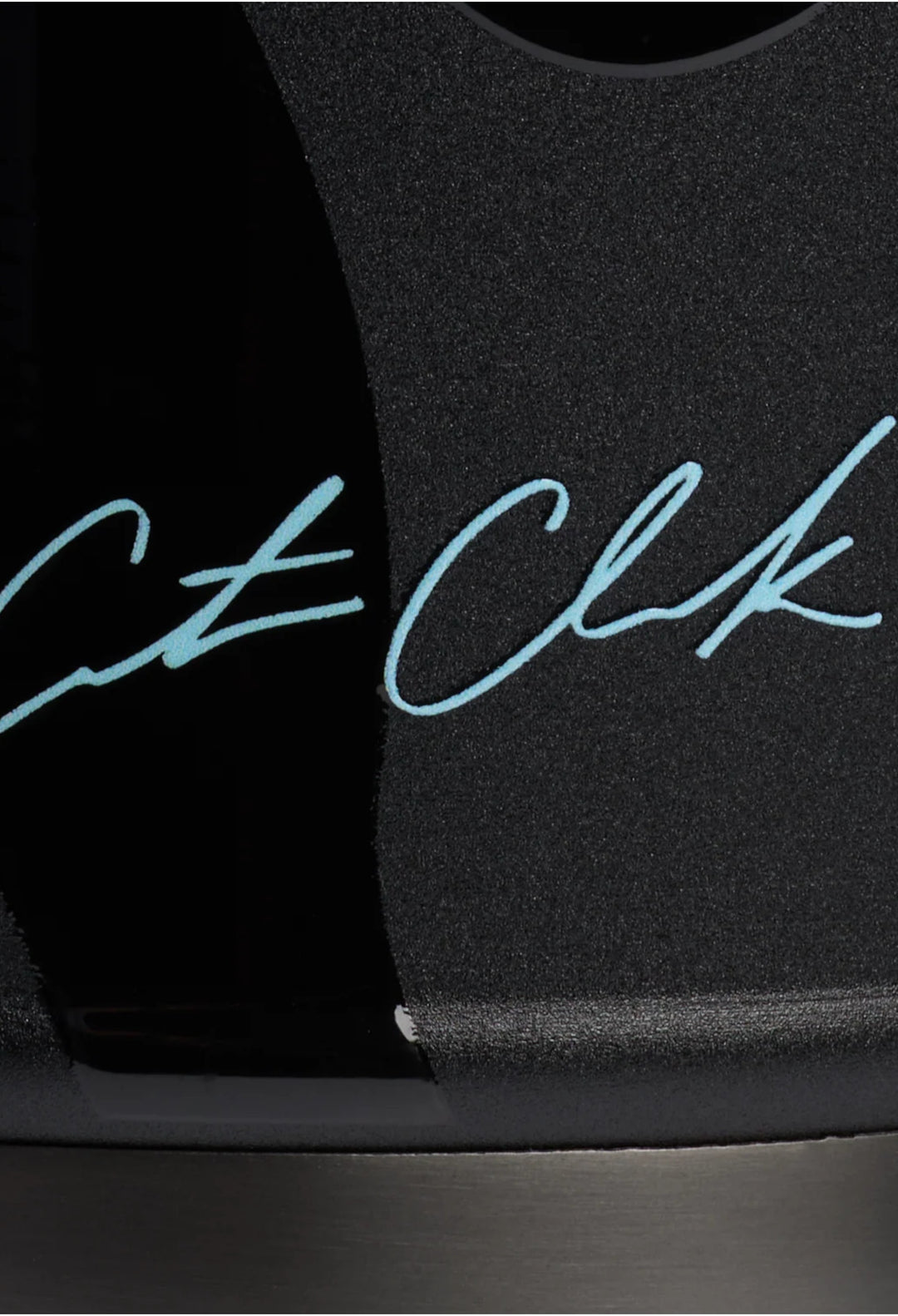 The IceFlow™ Flip Straw Jug | 64 OZ - GLAM MODA