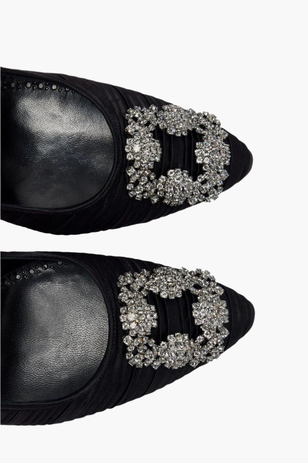 MANOLO BLAHNIK Hangisi Satin Pumps