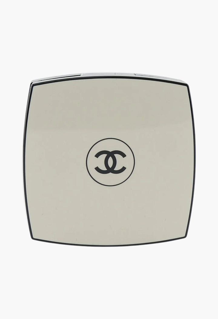 Chanel Les Beiges Healthy Glow Sheer Powder - GLAM MODA