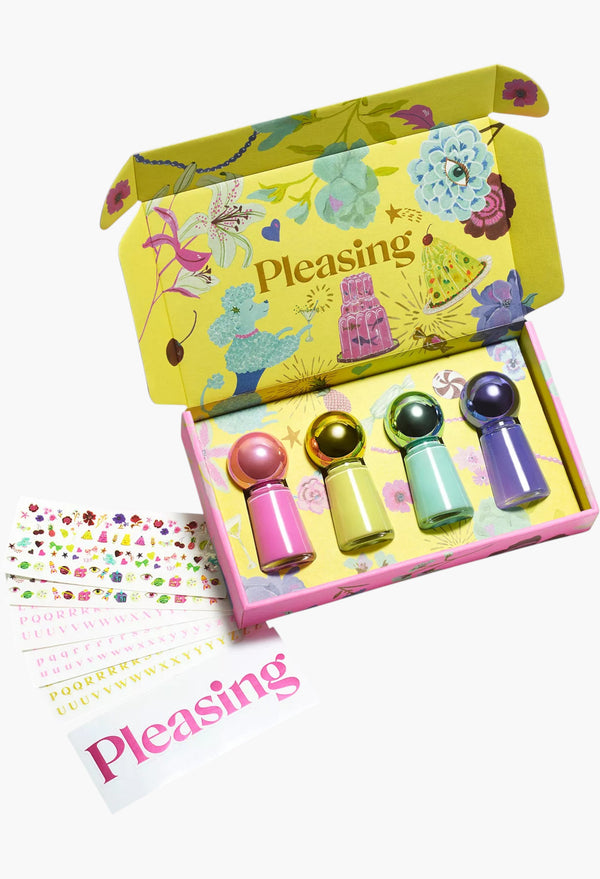 The Super Magic Family Time Gift Set