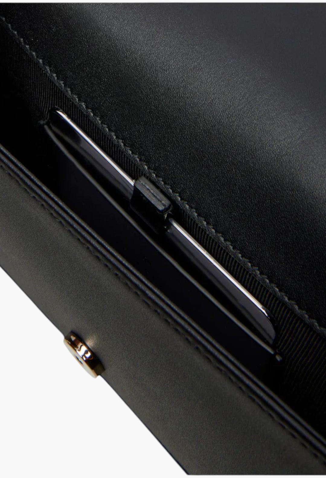 Crystal Velvet Wallet on Chain - GLAM MODA