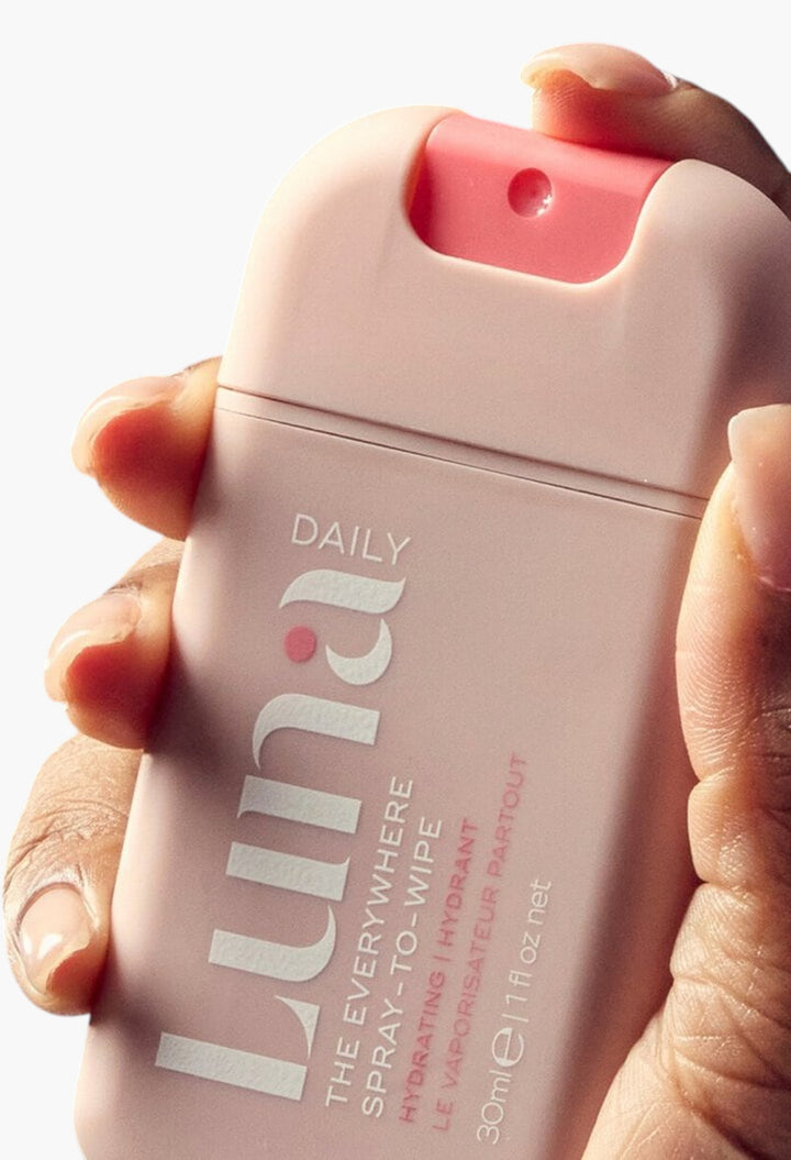 The Hydrating Everywhere Spray-To-Wipe With Prebiotics + Vitamins C & E - GLAM MODA