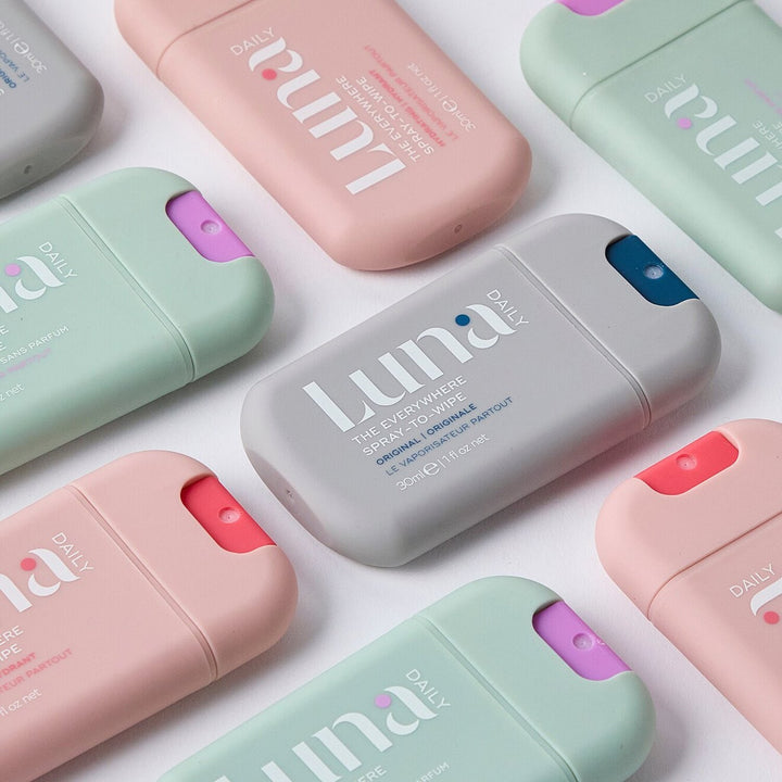 The Hydrating Everywhere Spray-To-Wipe With Prebiotics + Vitamins C & E - GLAM MODA