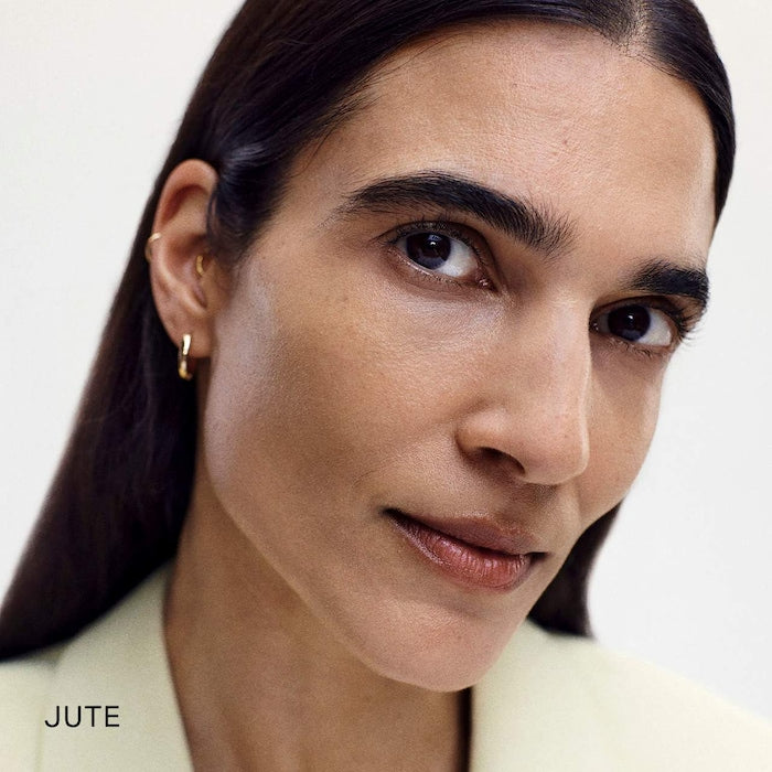 The Minimalist Perfecting Complexion Foundation and Concealer Stick - GLAM MODA