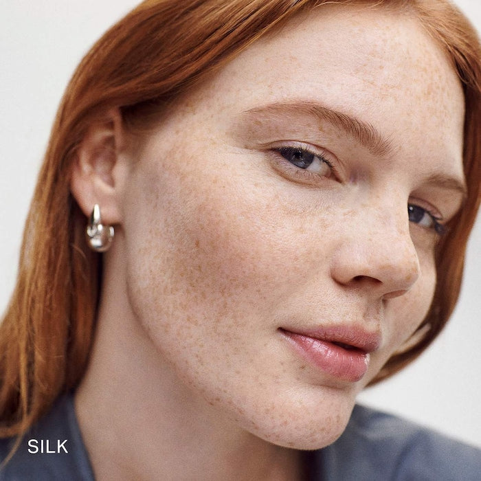 The Minimalist Perfecting Complexion Foundation and Concealer Stick - GLAM MODA
