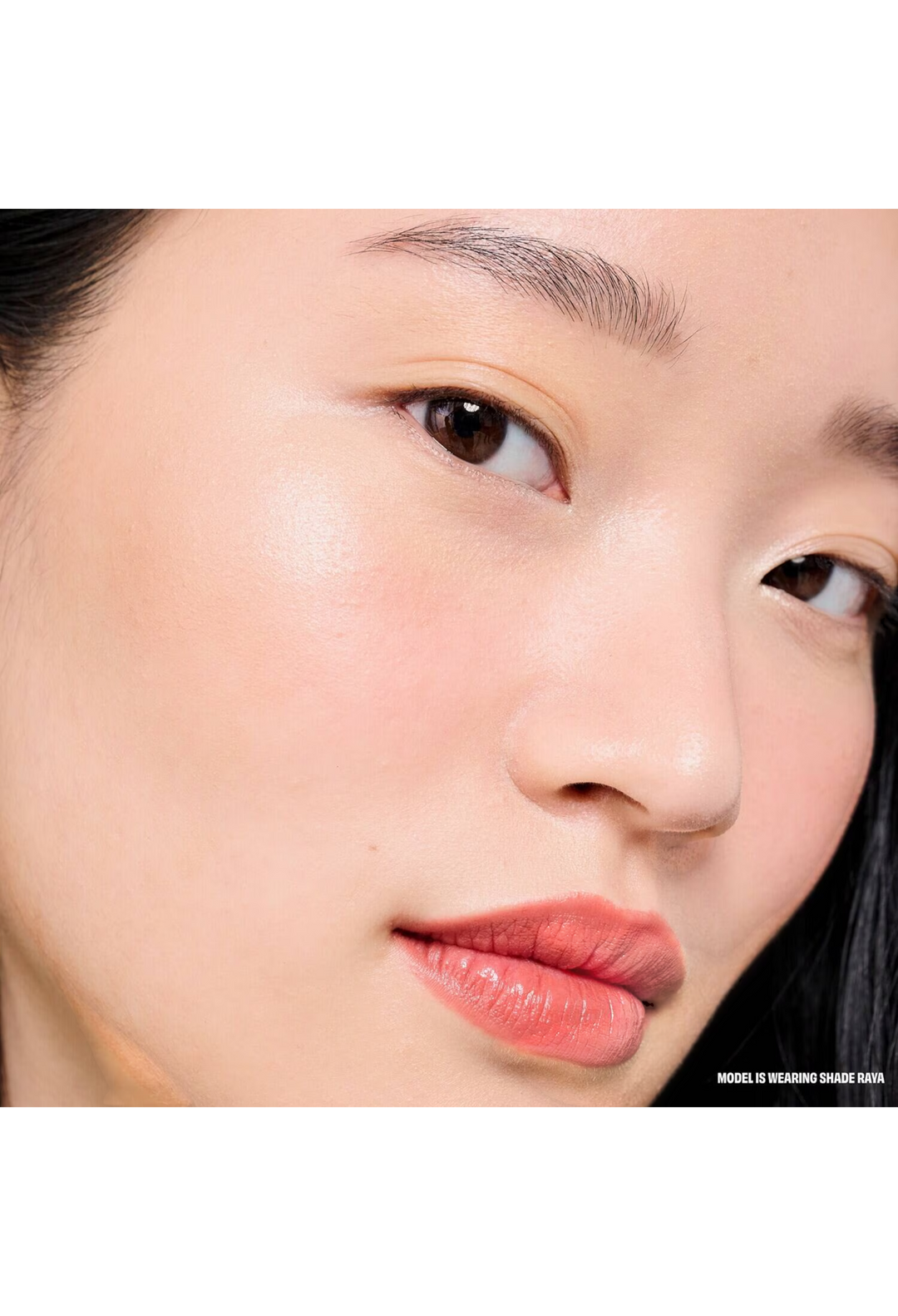 Glow-la-la Velvet Gleam Highlighter