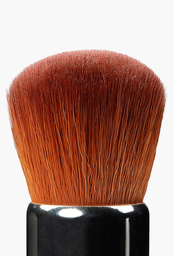 A30 Pro Domed Kabuki Brush