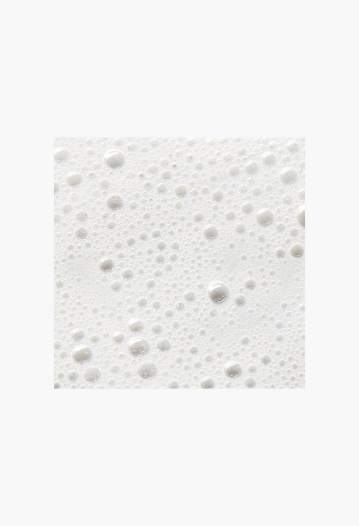 GLAM MODA Ameliorate Nourishing Body Wash white creamy lather texture with small bubbles for dry skin hydration