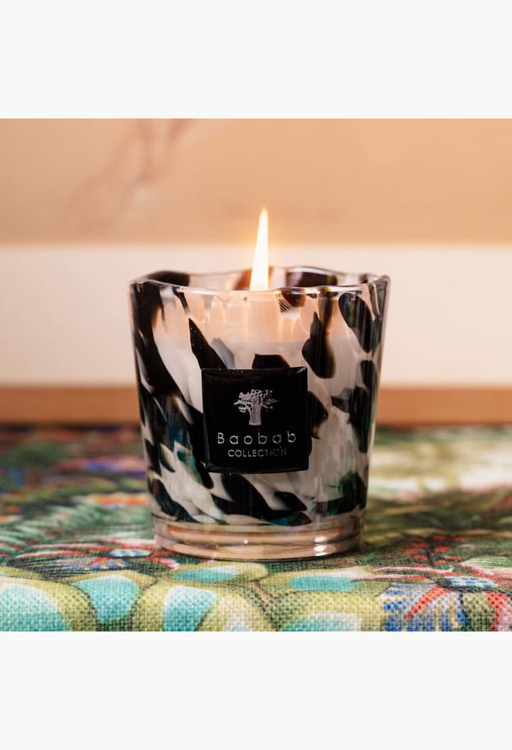 GLAM MODA Baobab Collection Pearls Black Classique candle in hand-blown glass with black and white confetti pattern