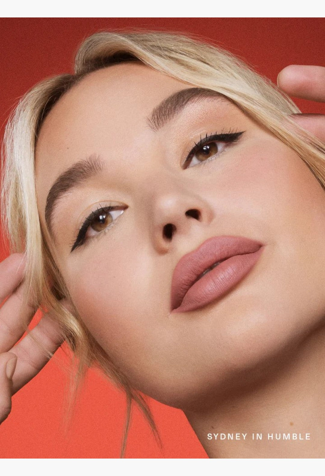 GLAM MODA Kind Words Matte Lip Liner in Humble shade applied on a model with a soft rose mauve finish