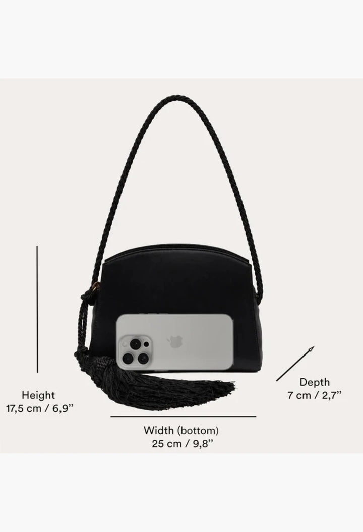 Tassle Clutch