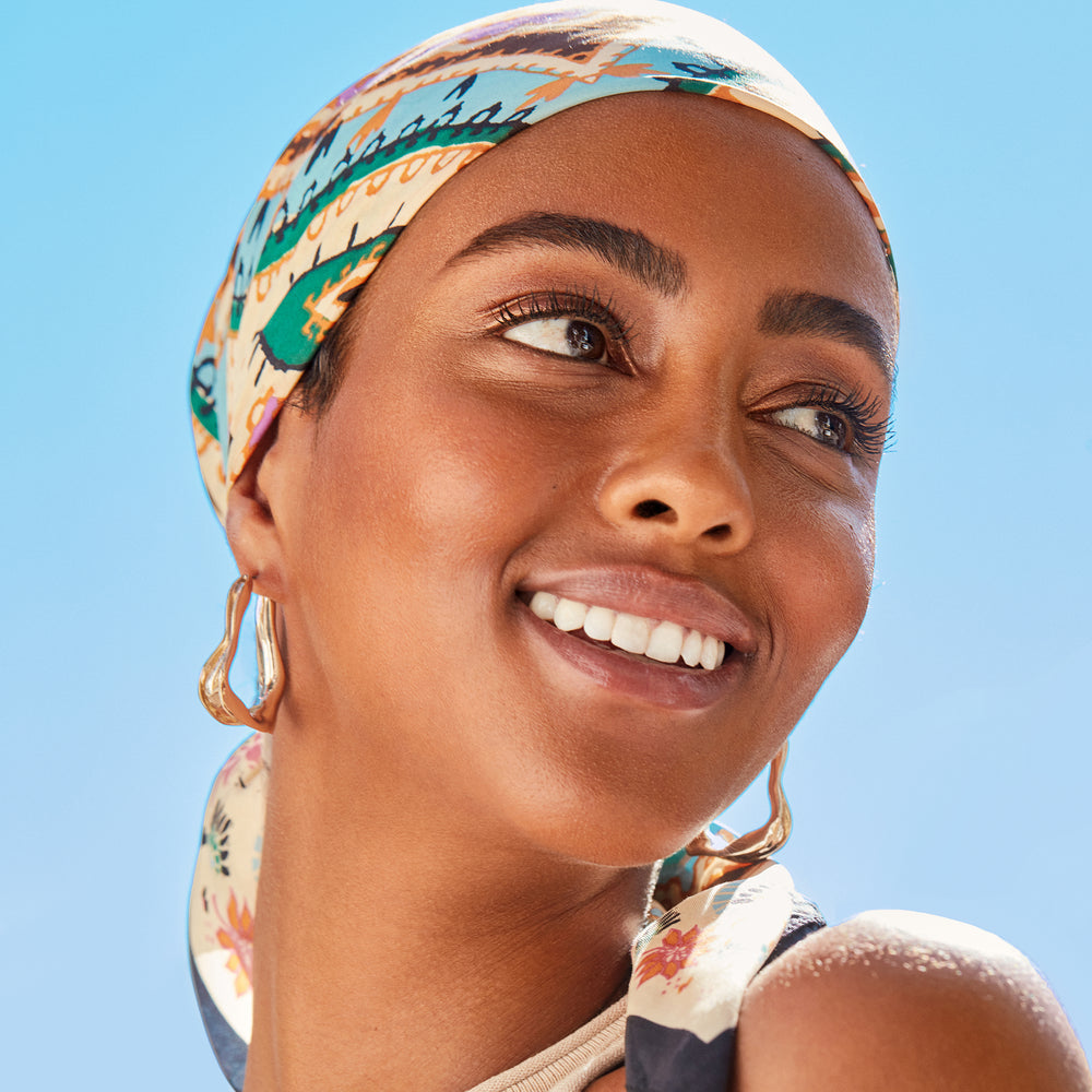 09 - Slip Tint - Lightweight Tinted Moisturizer With Hyaluronic Acid - GLAM MODA