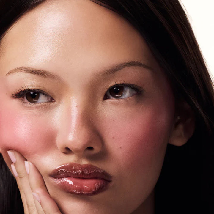 Date Cake - Warm Red Berry Pocket Blush - GLAM MODA81