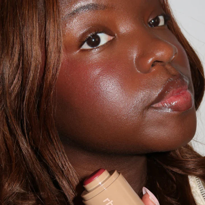 Date Cake - Warm Red Berry Pocket Blush - GLAM MODA89