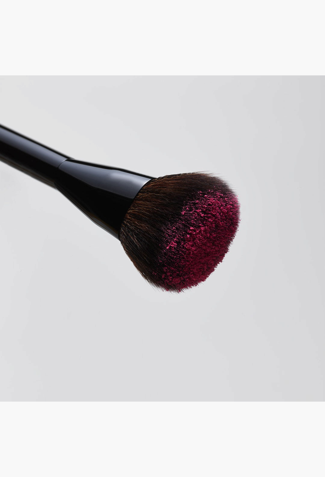 Saie The Powder Blush Brush