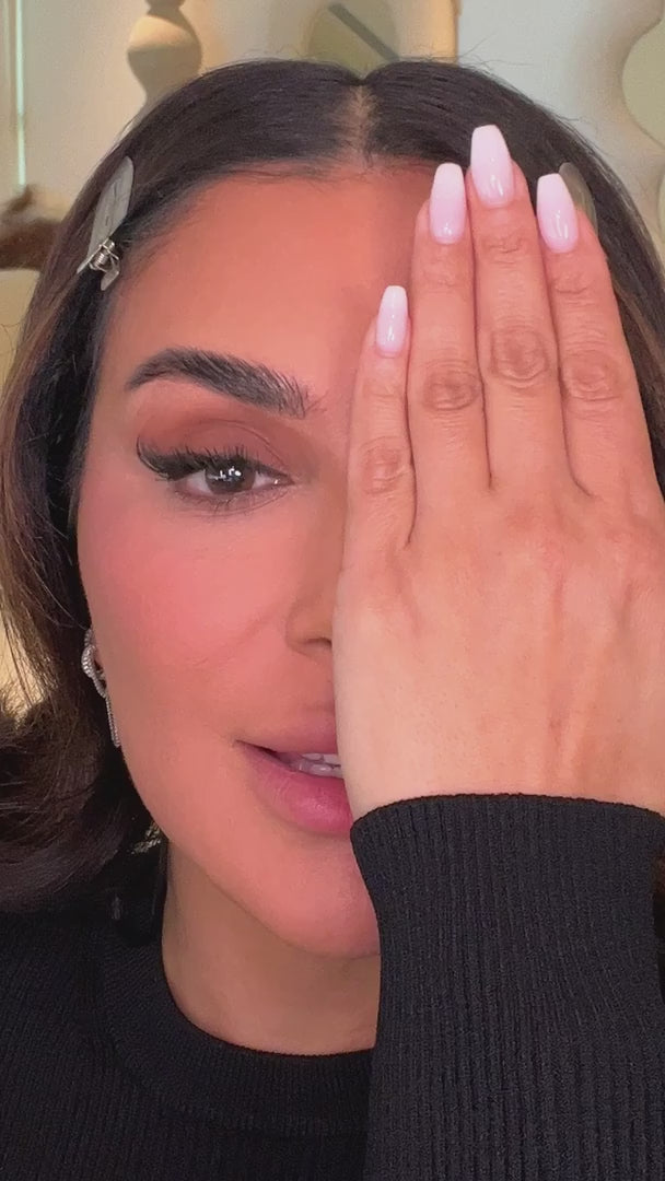 Easy Blur Natural Airbrush Foundation with Niacinamide