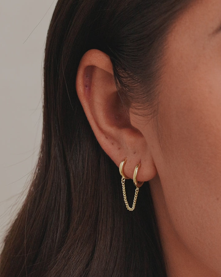 Lou Double Single Huggie