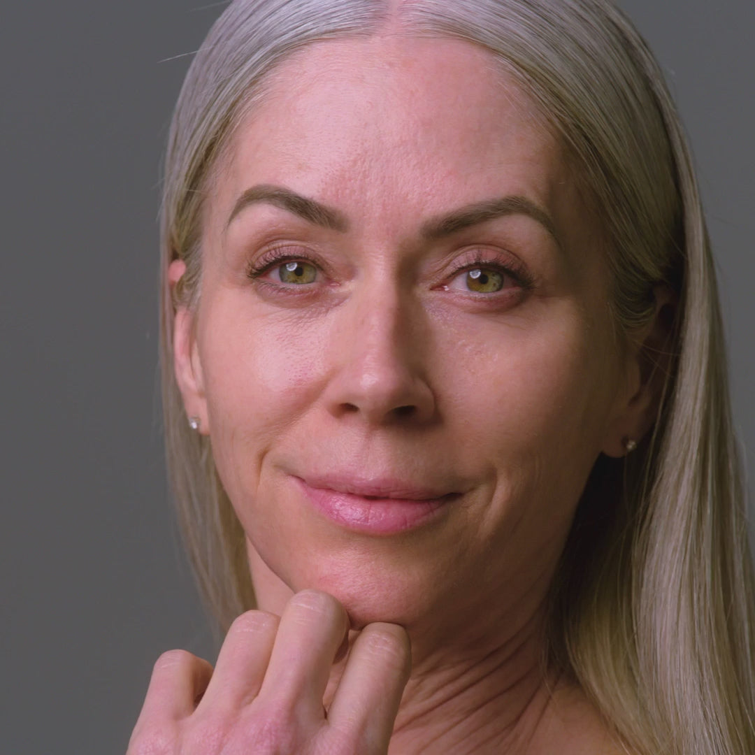 كونسيلر تريكلون™ سكين تيك المرطب والمزيل للانتفاخات 