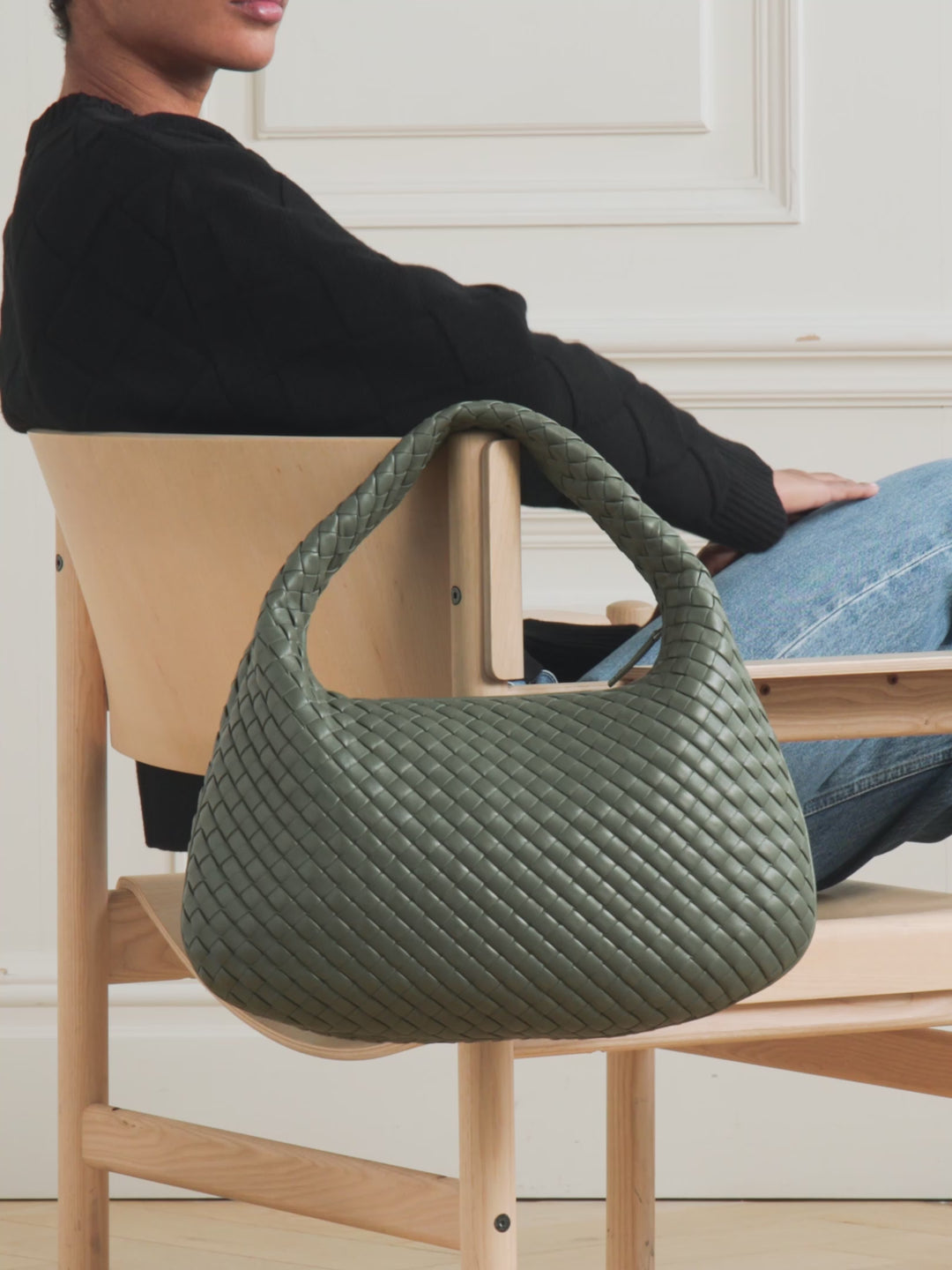 Veneta Medium Intrecciato Leather Shoulder Bag