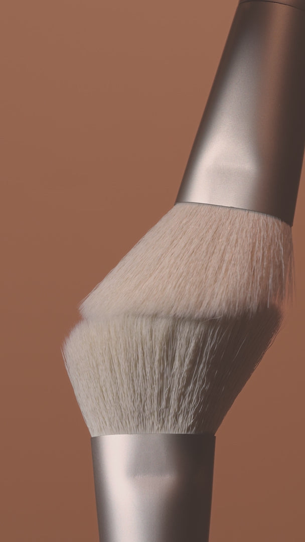 Summer Fridays The Bronzer Brush