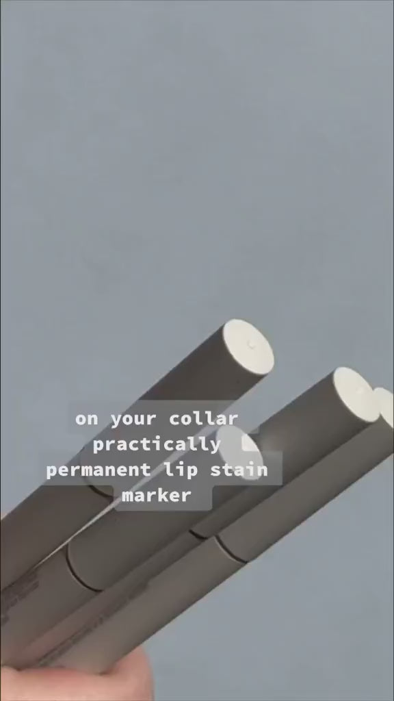 قلم تحديد الشفاه