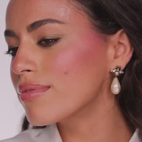 Velvet Love Liquid Highlighting Blush