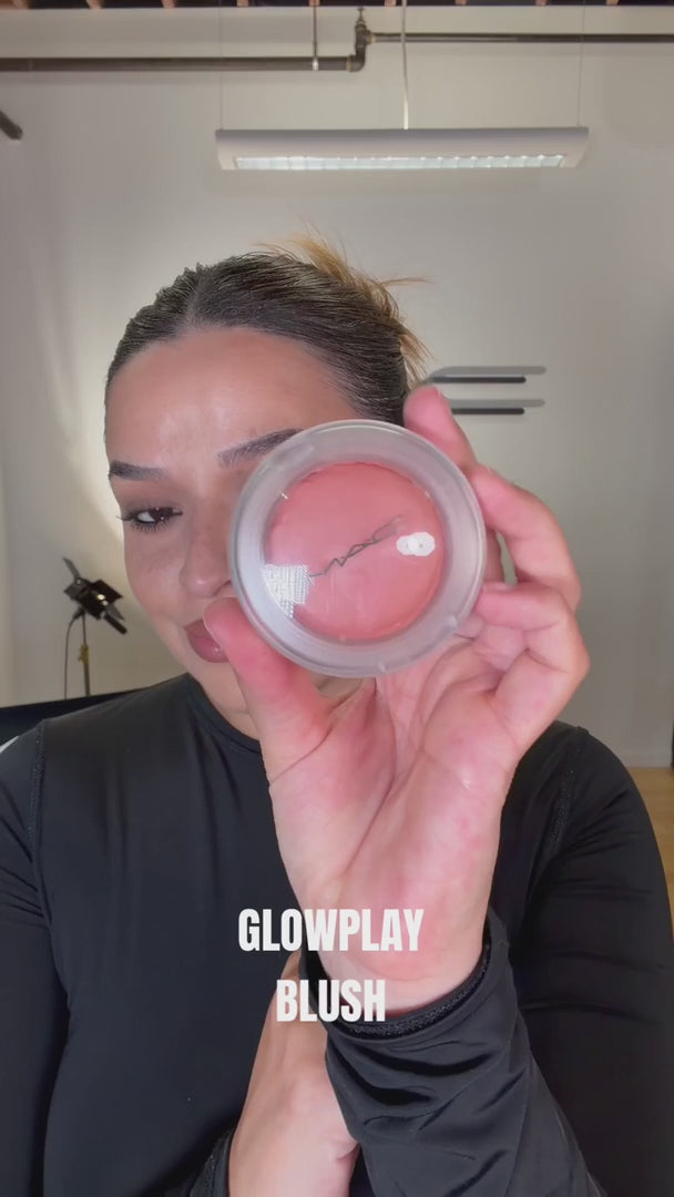 Glow Play Cushiony Lightweight Buildable Blurring Blush