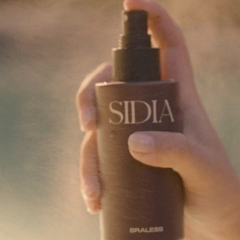 بدون حمالة صدر: رذاذ الجسم