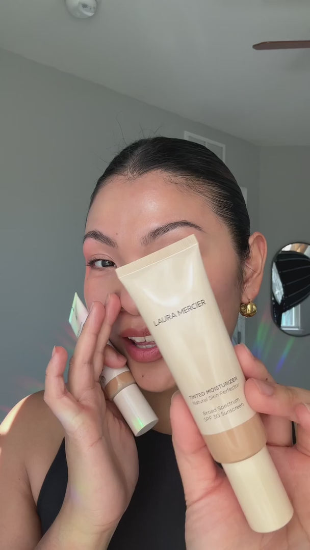 Long-Wear Tinted Moisturizer Natural Dewy Skin Tint SPF 30 with Hyaluronic Acid