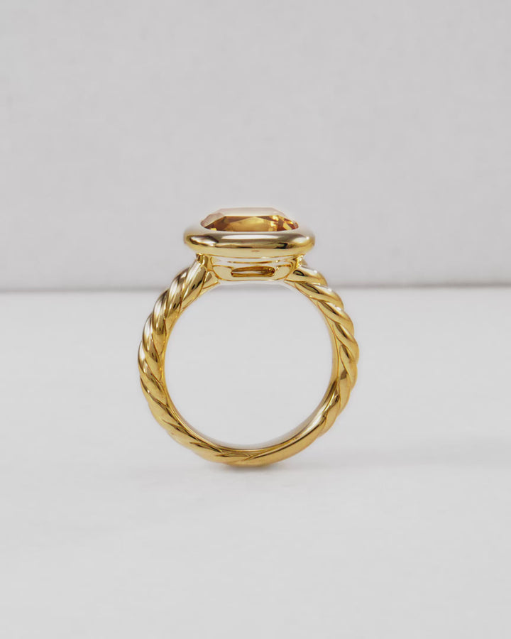 Color Stone Ring