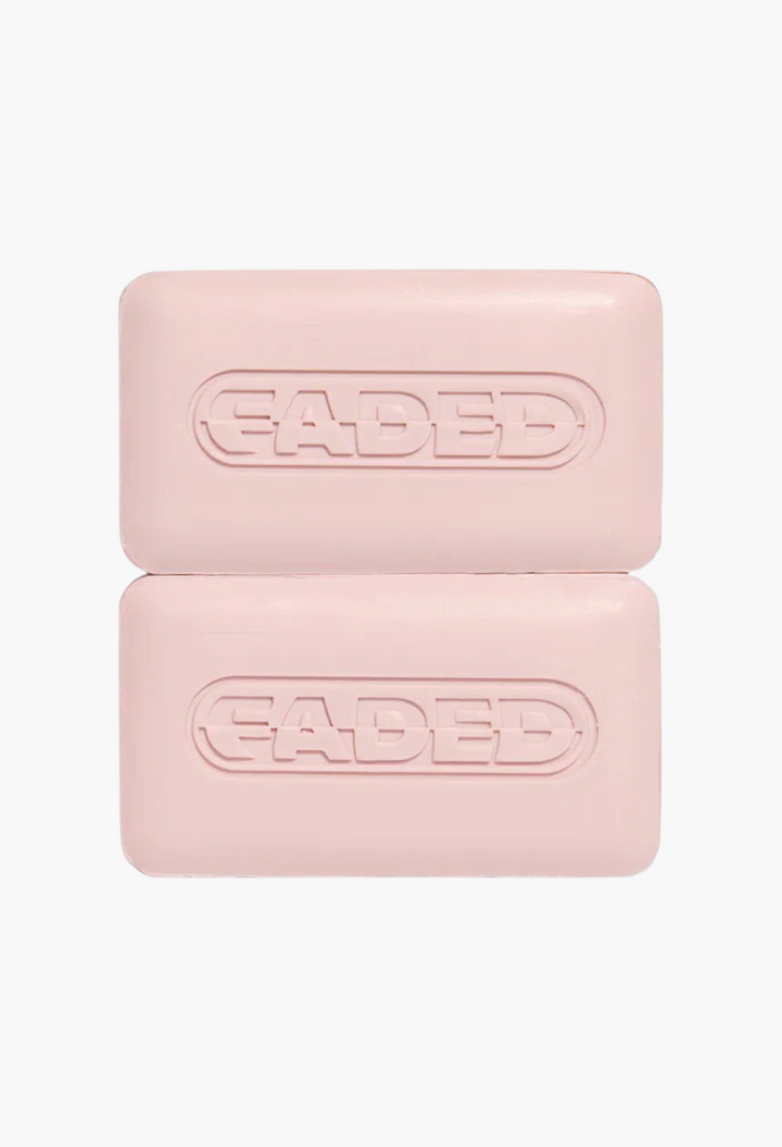 GLAM MODA Faded brightening body bars in light pink, formulated with kojic acid and vitamin C for uneven skin tone.