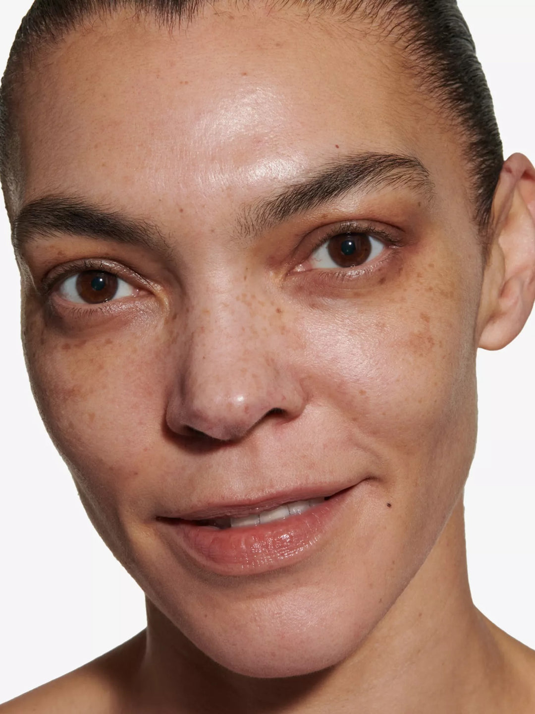 Seamless Skin Enhancing Tint 30ml - GLAM MODA