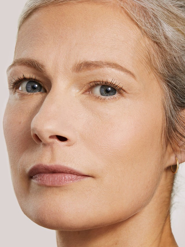 Willow 11W - Skin Rewind Complexion Stick - GLAM MODA