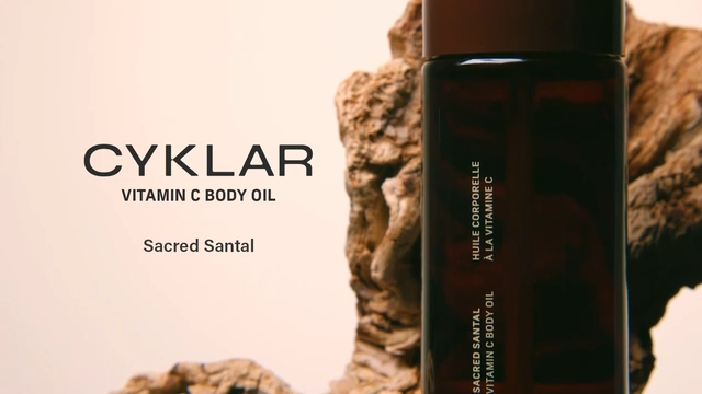 Sacred Santal Vitamin C Body Oil With Ectoin - GLAM MODA